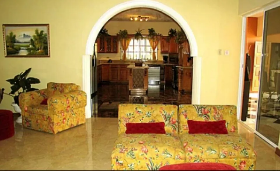 Mountain Top Villa Kupuis Jamaica